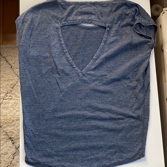 Chaser Brand Super Soft T-shirt w back cutout - Picture 3 of 5